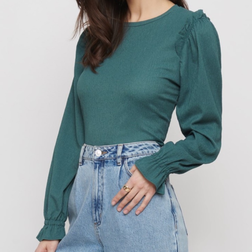 DYNAMITE green blouse